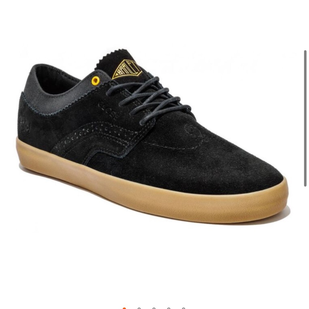 Globe Black Skate Shoes